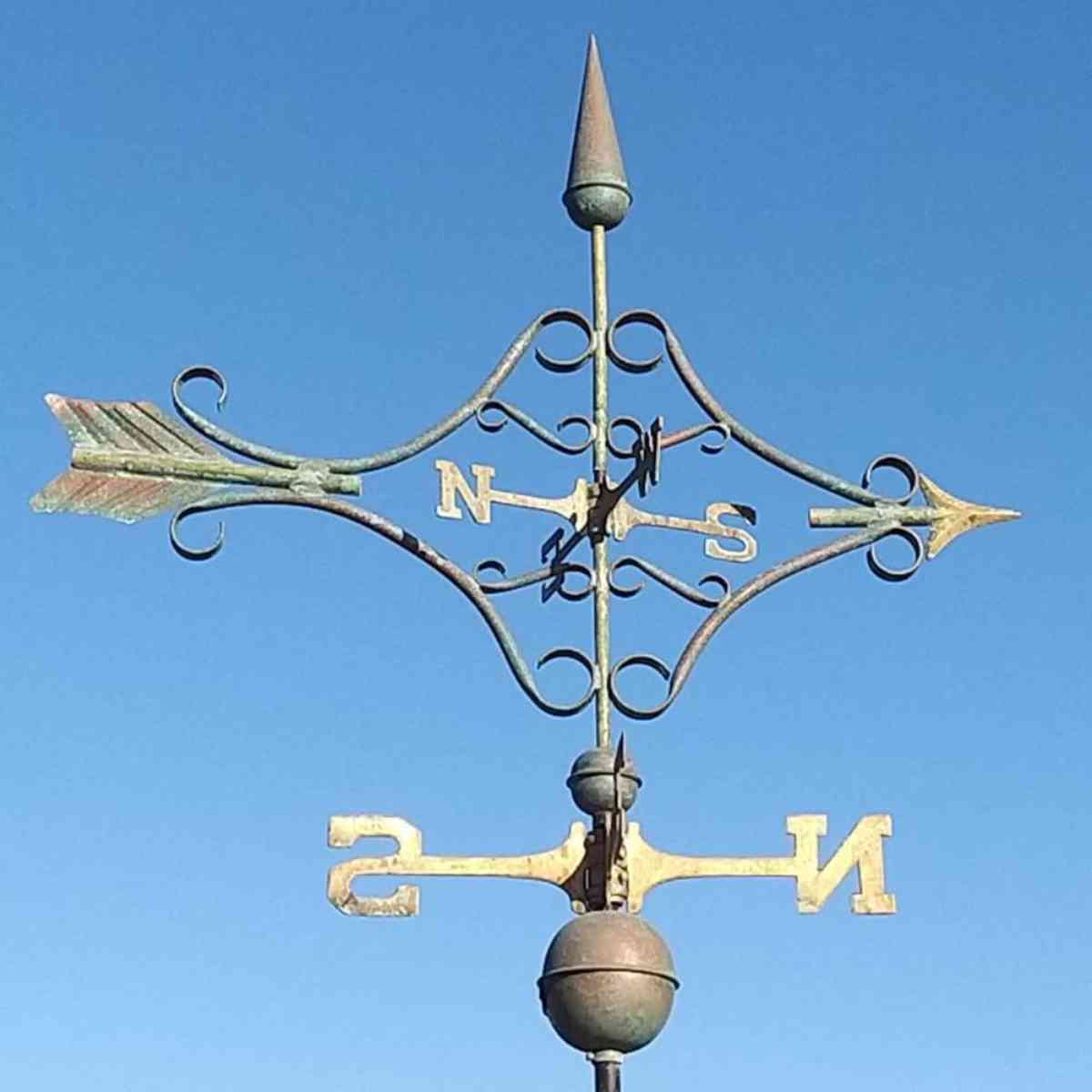 Large_weathered_victorian_arrow_traditional_weathervane__1612022429_886.jpg Large_weathered_victorian_arrow_traditional_weathervane